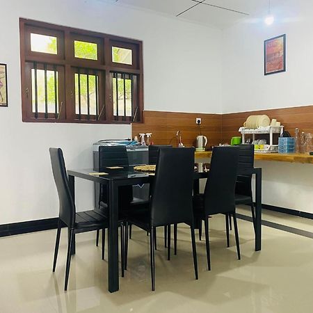 Villa Magnifica Unawatuna Esterno foto